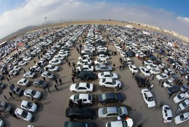 قیمت خودرو در بازار